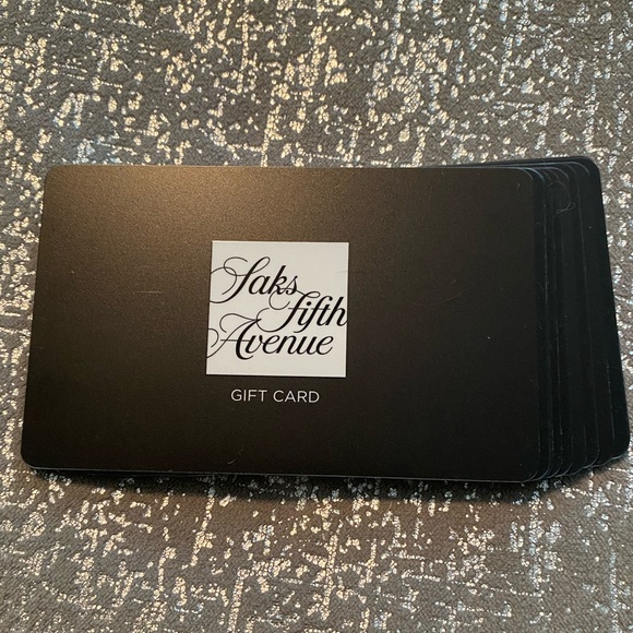 Saks Gift cards $1000 (10 cards of 100 dollars) - Picture 1 of 3